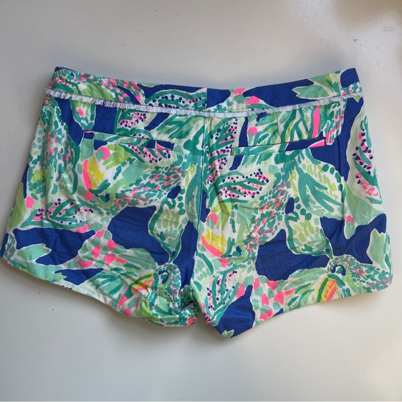 Lilly Pulitzer Tropical Shorts Size 4 - Picture 5 of 5